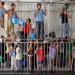 Israel Tempatkan Anak-Anak Palestina di Kandang Saat Musim Dingin
