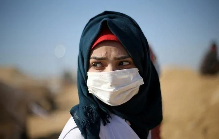 Perawat Palestina Kerja dengan Taruhan Nyawa
